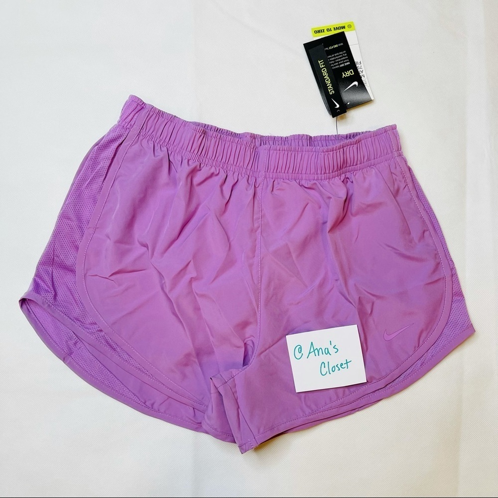 Nike | Women’s Running Shorts - Picture 4 of 7